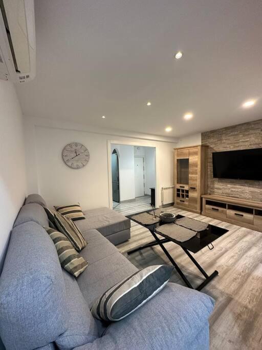 Cozy 1-Bedroom Apartment Мадрид Екстер'єр фото