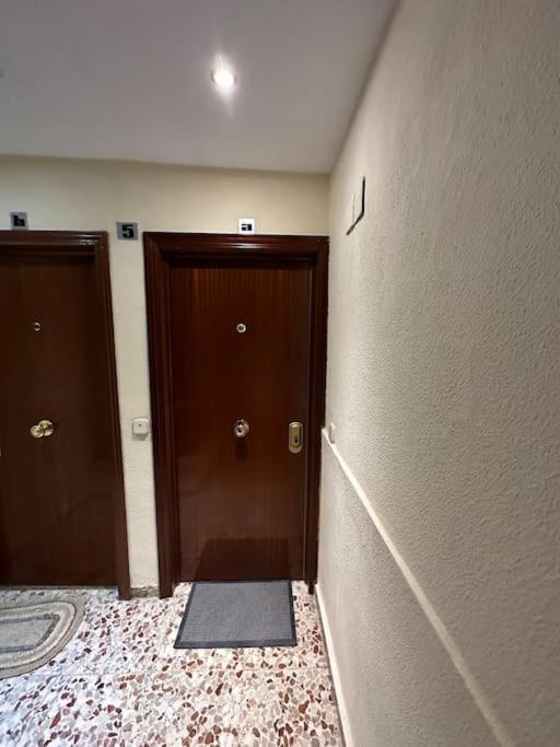Cozy 1-Bedroom Apartment Мадрид Екстер'єр фото